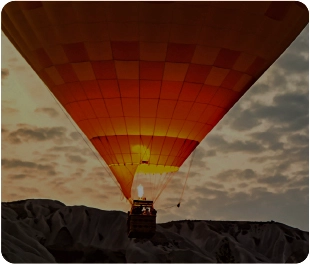 Globo aerostático el cual representa el crecimiento del país